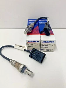 Genuine Holden VZ -VE- WL-WM V8 All codes " Rear Oxygen Sensor Pair" 19209818 - Picture 1 of 3