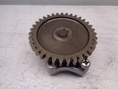 Suzuki GS550L GS550 1982 OEM bomba de aceite con pernos Foto 1 de 4