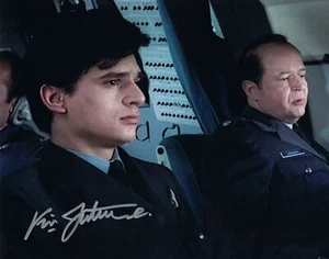 KIM FORTUNE - Oficial de la RAF - Moonraker - James Bond firmada a mano 10 x 8 foto - Imagen 1 de 1