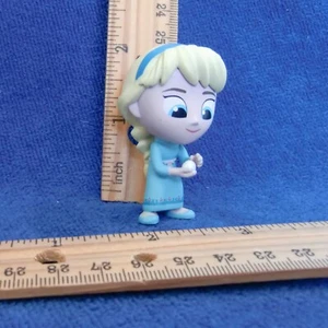Funko Frozen ELSA Young Baby GC Disney Mystery Minis Braid Snowball HeadbandPVC - Picture 1 of 4