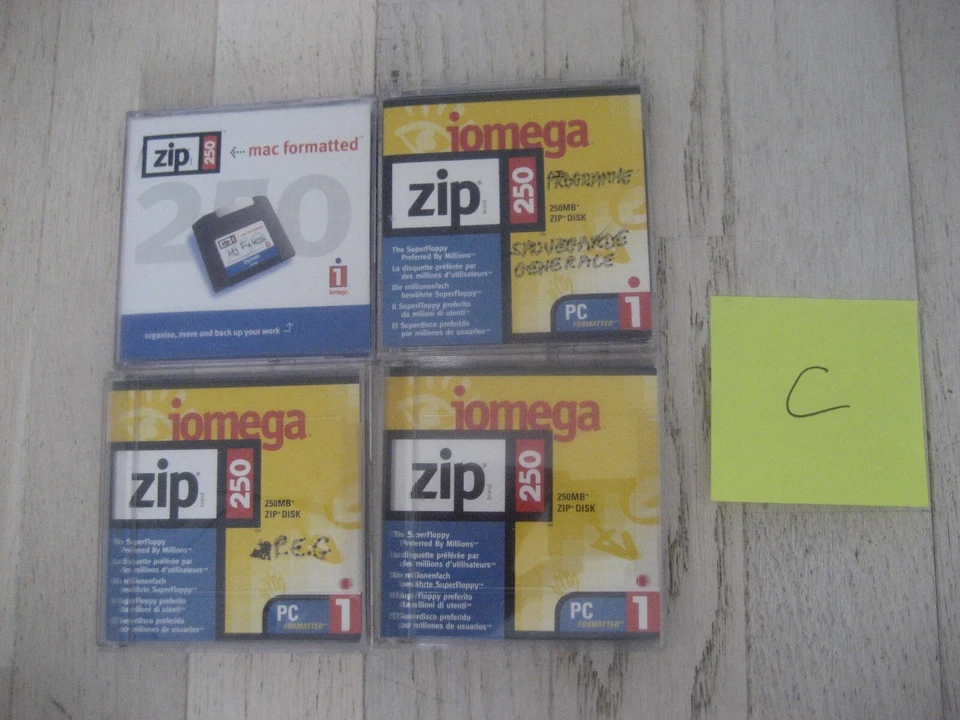 lot de 4 disquettes zip 250  reference C - Photo 1/1