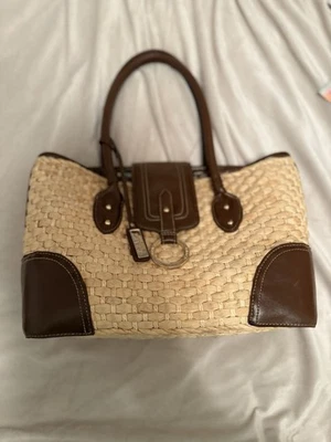 Bolso de Mano Chaps Mediano Tejido Paja Moda Doble Asa Dorado Marrón Foto 1 de 3