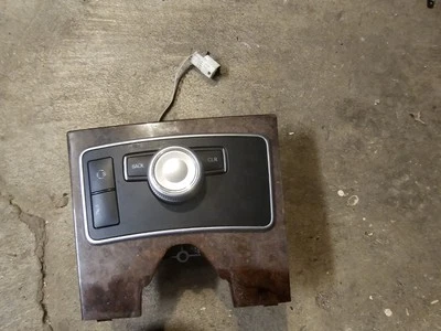 11-16 MERCEDES E350 W212 CONSOLA CENTRAL PERILLA INTERRUPTOR MULTIMEDIA OEM Foto 1 de 2
