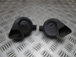 Par de sirena de bocina de alarma Audi a4 6033f81600 mk4 b8 2008-2015h - Imagen 1 de 10