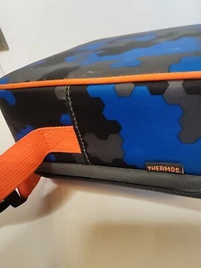 Under Armour Thermos Double Zipper Zip Around Lunch Box Exterior Zipper Pocket - Picture 1 of 6