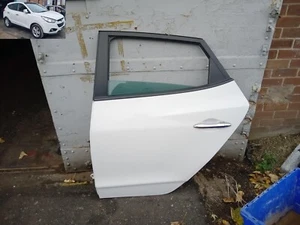 DOOR COMPLETE REAR PASSENGER NSR WHITE TCW HYUNDAI IX35 2010-16 yx13xlc - Picture 1 of 5