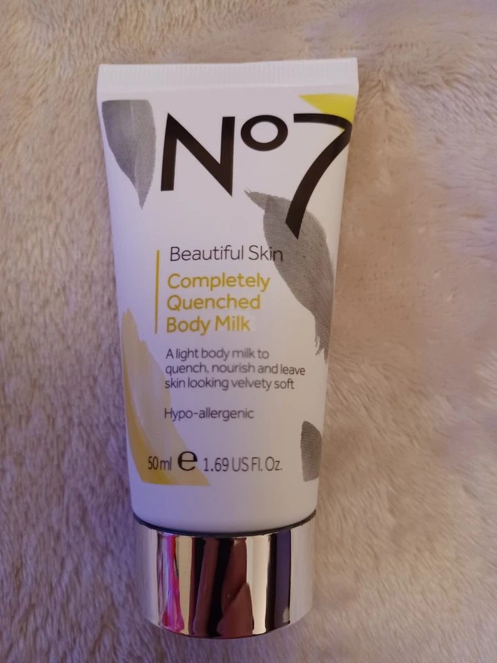 Botas Nº7 Hidratante Hermosa Piel Completamente Apagada Leche Corporal 50ml BN Foto 1 de 1