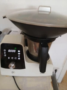 robot de cocina von todos sus complementos ,rápido y comida sabrosa - Imagen 1 de 1