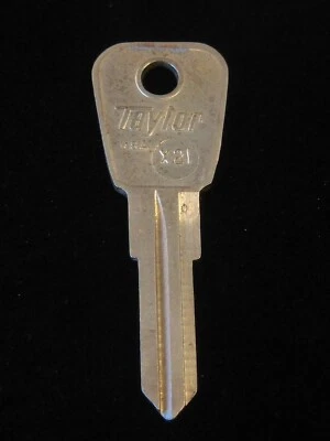 YS1 MERCURY CAPRI llave de puerta/baúl en blanco para 1971-1974 X21 YM20 Foto 1 de 3