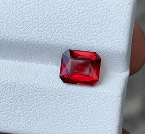 Piedra preciosa suelta de 9 mm granate rojo rodolita corte Asscher octágono de 2,91 quilates de África - Imagen 1 de 19