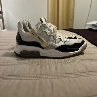 Zapatillas Jordan MA2 Concord blancas y negras para hombre 9,5 Foto 1 de 4