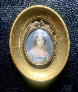::PINTURA AL ÓLEO MINIATURA OVALADA 19. JHR. RETRATO SEÑORA BUSTO MEDALLÓN FIRMADO - Imagen 1 de 4
