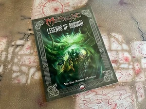 Midnight rpg: LEGENDS OF SHADOW: THE FIVE AVATARS OF EREDANE d20 PB FFG - Imagen 1 de 4