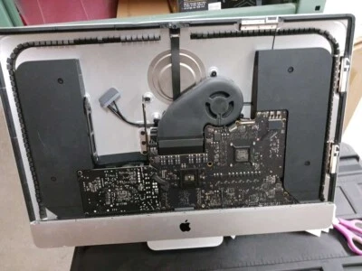 2019 Apple iMac 27'' (Retina 5K) 3.0GHz 6-Core i5 MRQY2LL/A, 8GB 1TB - Image 1 of 2