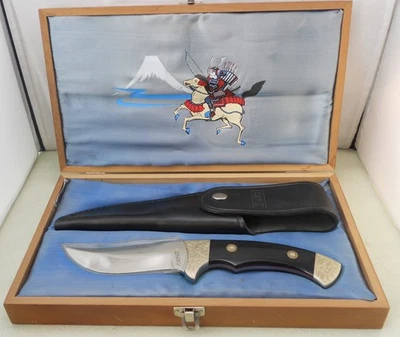 CAM III Samurai Presentation Custom Hunting Knife #199 - Image 1 of 4