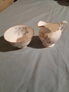 Tuscan Fine English Bone China Sugar Bowl and Creamer, Woodside Pattern - Picture 1 of 10
