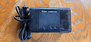 Vivitar Charge 12/20 NC-5 & NC-3 Akkuladegerät mit NC-5 Adapter - Bild 1 von 8