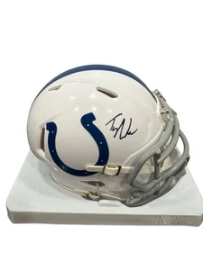 Minicasco firmado por Tyler Warren autografiado de los Colts fanáticos certificado de autenticidad - Imagen 1 de 2