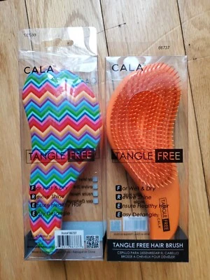 Lote 2 de escova de cabelo Cala Tangle Free Detangler arco-íris em ziguezagues. Feito na porcelana.  - Imagem 1 de 3