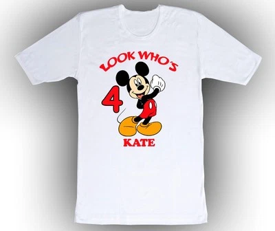 Camisa Cumpleaños Personalizada Mickey Mouse en Blanco, Azul, Rosa y Amarillo Foto 1 de 3