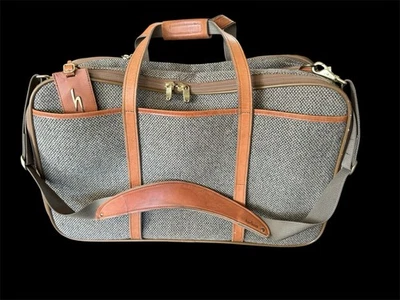Vintage Hartmann Weekender Luggage Carry On Bag Tweed Leather 21 Inch - Image 1 of 3