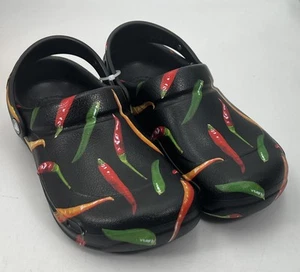 Crocs Bistro Graphic Clog Slip Resistant Chili Peppers Men’s Sz 6 Women’s 8 New - Picture 1 of 7