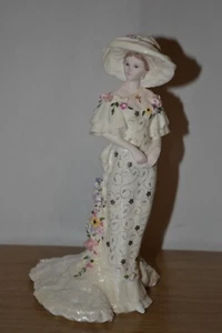 Figura Coalport Basia Zarzycka Collection The Lovely Lady Christabel dañada - Imagen 1 de 11