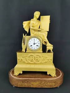 1820 Orologio a pendolo Impero raffigurante Virgilio - Bronzo dorato - H. 43CM - Foto 1 di 13