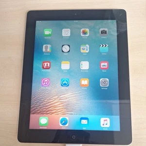 Apple iPad 3 Model A1416, 9.7in 16GB Wi-Fi Tablet - Black - Picture 1 of 9