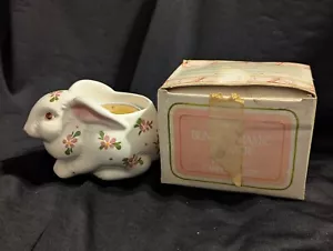 Avon Piantatrice/Portacandele in ceramica coniglio fiorito, dipinto a mano - USATO - Foto 1 di 17