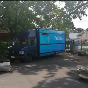 Verkaufe Food Truck XXL Mercedes Vario - Bild 1 von 17