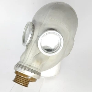 Soviet GP5 Vintage Civilian Gas Mask - Picture 1 of 8
