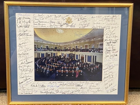 JOE BIDEN SIGNED ENTIRE 106th US SENATE GROUP PHOTO 1999  20X24” Clinton Impeach Cover