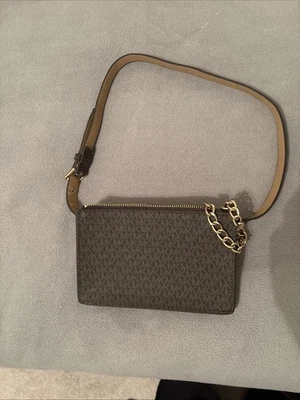 Riñonera Michael Kors MK Signature Logo Tirar Cadena Cinturón Chocolate Foto 1 de 4