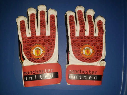 Vintage Manchester United Soccer Gloves Cover