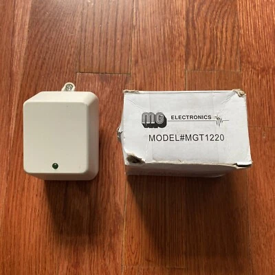 Transformador enchufable MG Electronics MGT1220 clase 2 Foto 1 de 4