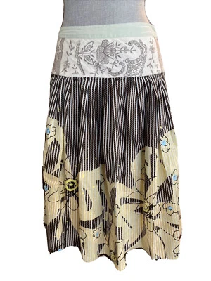 Falda boho CAbi 917 para mujer línea A Treasure 2 florales a rayas bordadas plisadas Foto 1 de 4