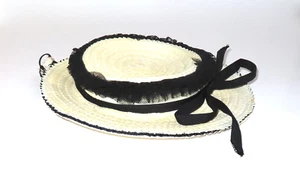 Vtg Ruth Heberling Girl’s Ivory Straw Boater Hat, Black Netting, Ribbon, 22 1/2 - Picture 1 of 4