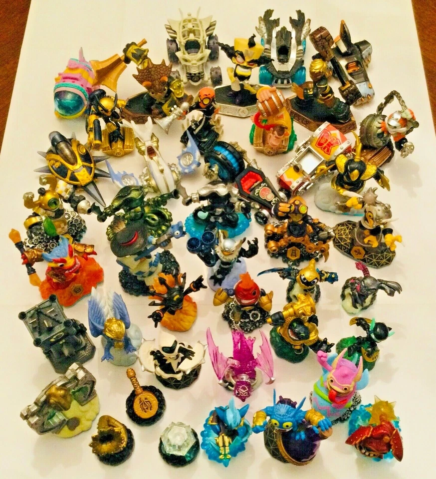 SKYLANDERS USED HUGE LOT Buy 3, Get 1 FREE - Free shipping over $10 🎁 🎁 - Image 1 of 1