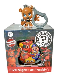 Five Nights At Freddy's FNAF Freddy Fazbear clip da appendere + giochi misteriosi ciechi gratuiti - Foto 1 di 4