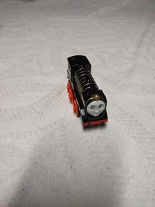 Hiro Motorized Battery Operated Thomas Train - Picture 1 of 7
