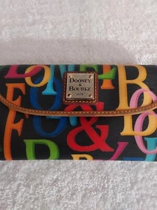 DOONEY & BOURKEđź’™ RETROđź’› VINTAGEđź’ś GRAFICAđź’š CREDIT CARD CLUTCH #8 - Picture 1 of 17