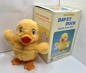 Vintage 1987 Davey Duck - Works!  Your Fun Pet - Battery Operated Toy NIB - Picture 1 of 17