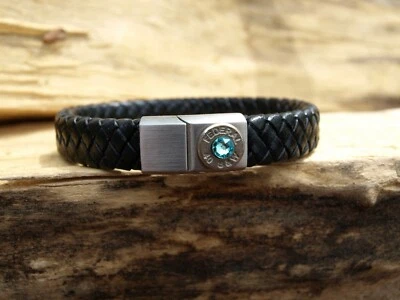 Pulsera bala de cuero negro.  Bala 9, 38, 40 o 357. Cristal de cristal opcional Foto 1 de 4