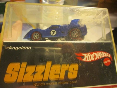 BONITO HOT WHEELS 2006 SIZZLER ANGELENO CON LÍNEA ROJA BONITO CON CAJA Foto 1 de 4