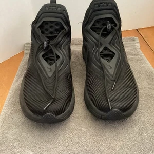 Größe 13 - Nike LeBron Gr. US 13. Schwarz CK 6024-003. EUC - Bild 1 von 14