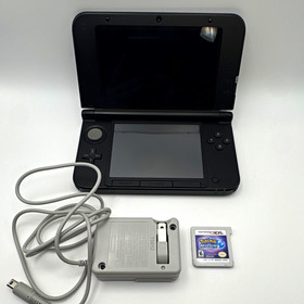 vintage Nintendo 3DS XL Black Wifi w Charger 4GB SD & Pokemon Moon Game