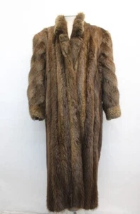 AUSGEZEICHNETER BRAUNER BIBERFELL VOLLE LÄNGE LANGER MANTEL JACKE DAMEN WOMAN GRÖSSE 6 SMALL - Bild 1 von 4