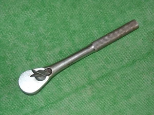 VINTAGE 1/4" DRIVE FLYING V RATCHET BUTTERFLY RATCHET 5-1/2" LONG MADE IN JAPAN - Picture 1 of 7