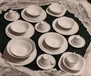 Set 33 stoviglie vintage Ironstone Johnson Bros Regency Biancaneve GRANDE LOTTO - Foto 1 di 10